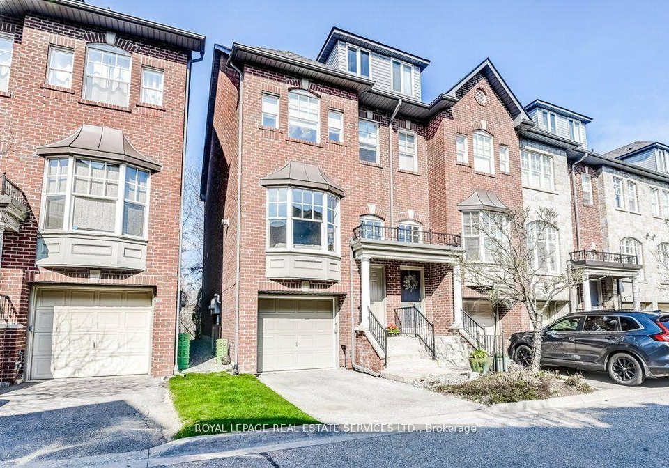 17-leaves-terrace-etobicoke-ontario-w12188374