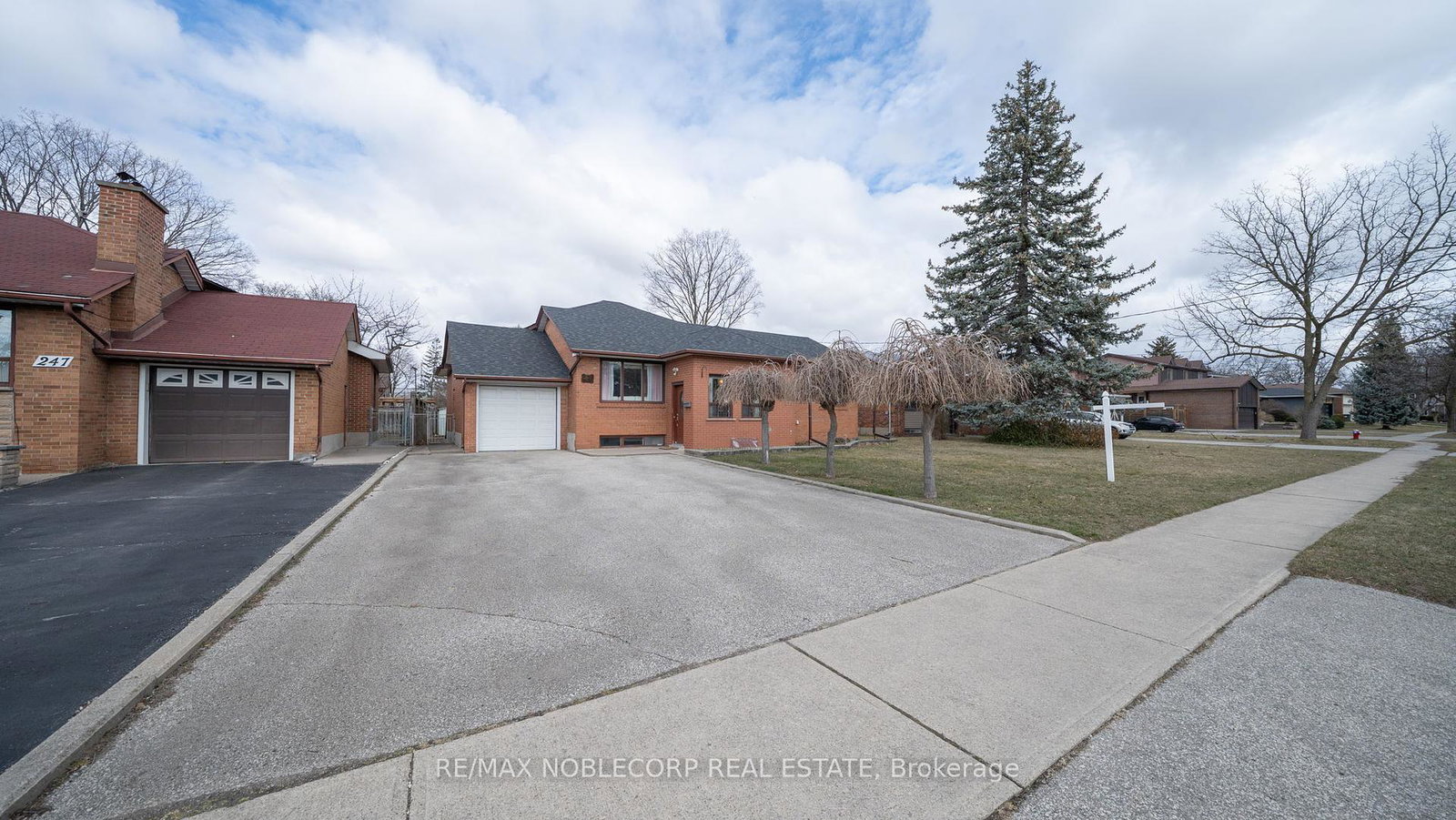 253-mcgill-street-n-mississauga-ontario-w12188402