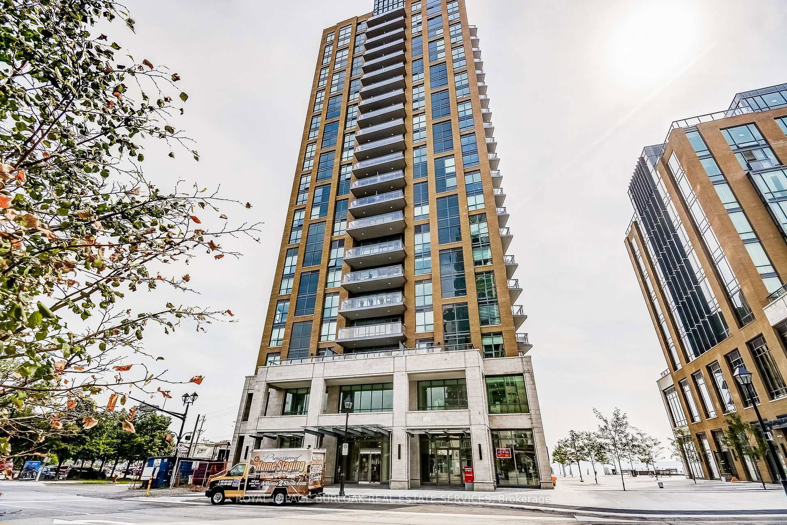 2060-lakeshore-road-burlington-ontario-w12188406