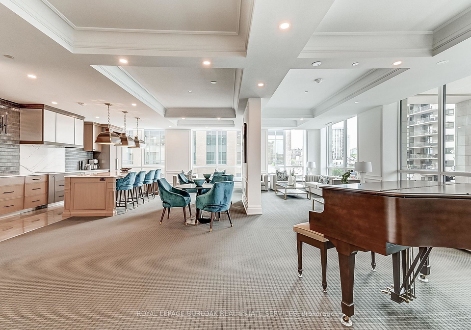 2060-lakeshore-road-burlington-ontario-w12188406
