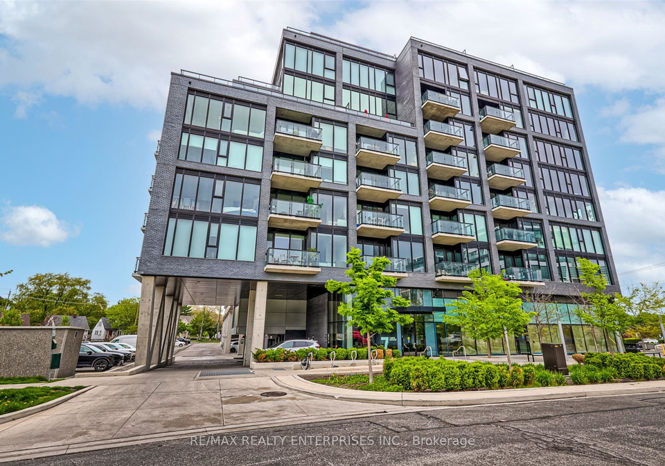 7-smith-crescent-etobicoke-ontario-w12189129