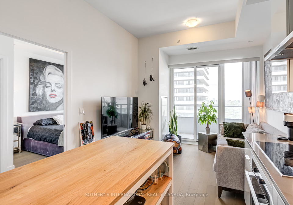20-shore-breeze-drive-etobicoke-ontario-w12189297