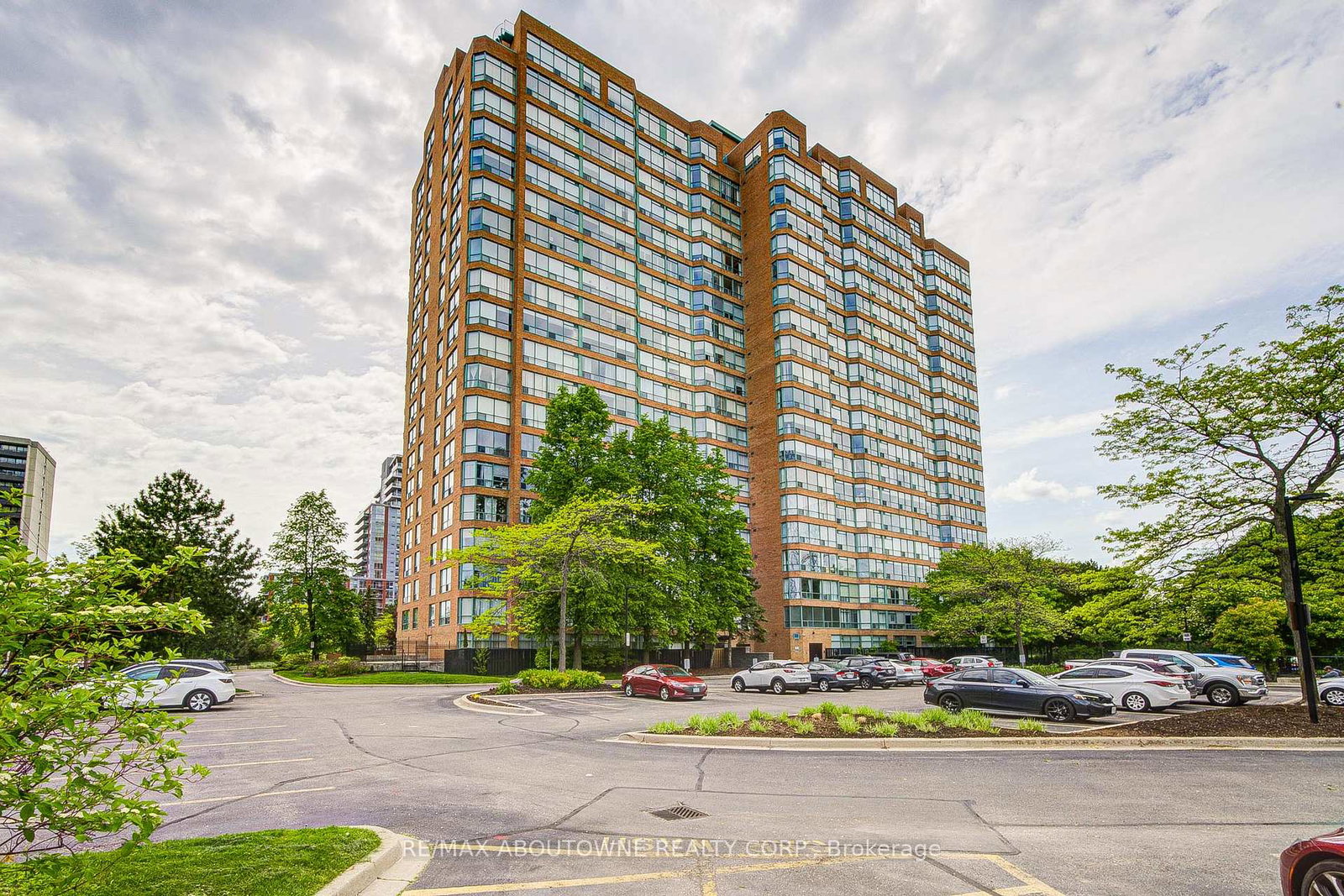 1276-maple-crossing-boulevard-burlington-ontario-w12189445