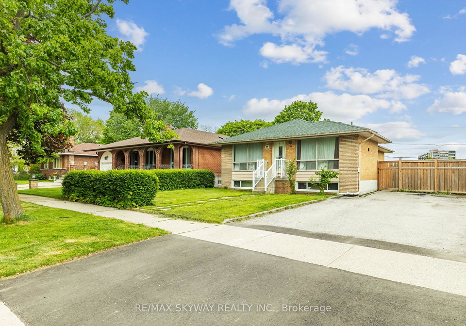 33-tapley-drive-etobicoke-ontario-w12189477
