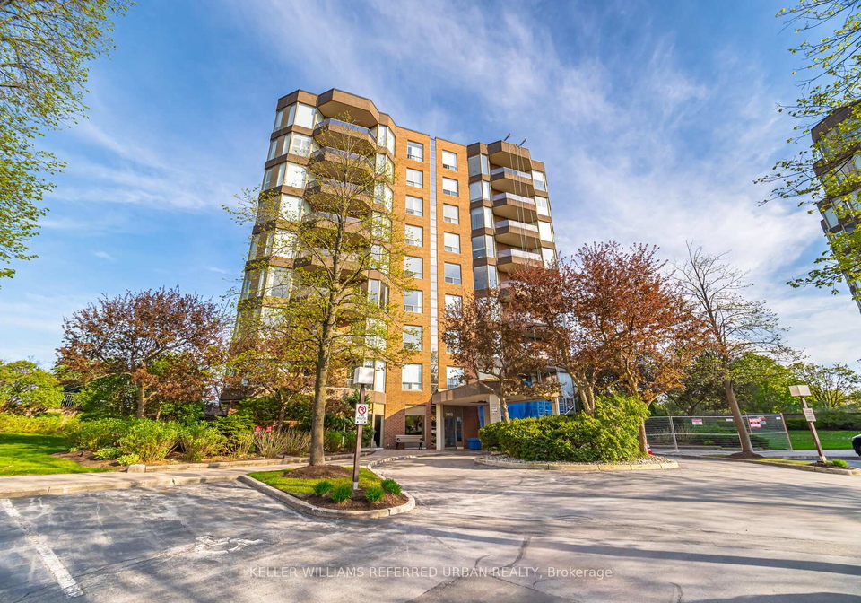 1903-pilgrims-way-oakville-ontario-w12189629