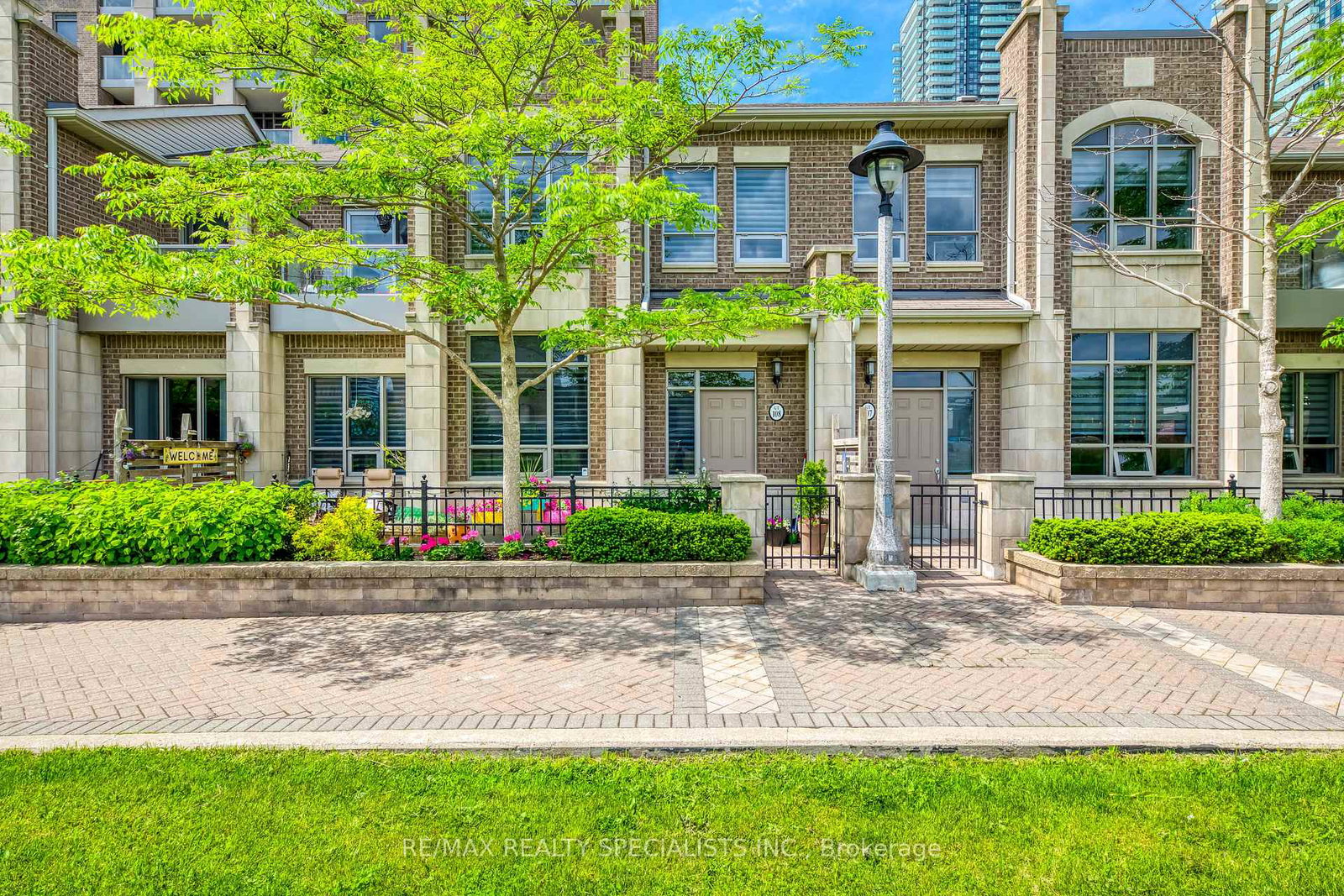 388-prince-of-wales-drive-mississauga-ontario-w12189706