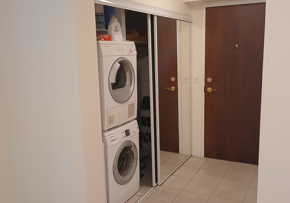 2585-erin-centre-boulevard-mississauga-ontario-w12190358