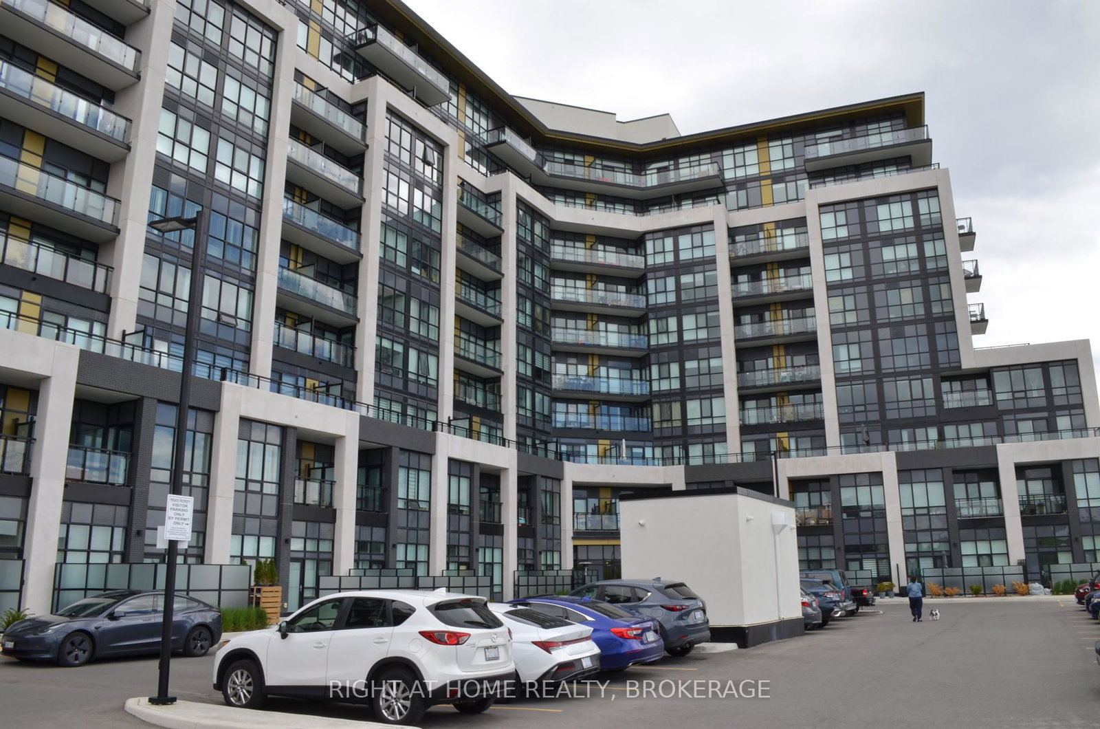405-dundas-street-w-oakville-ontario-w12190627