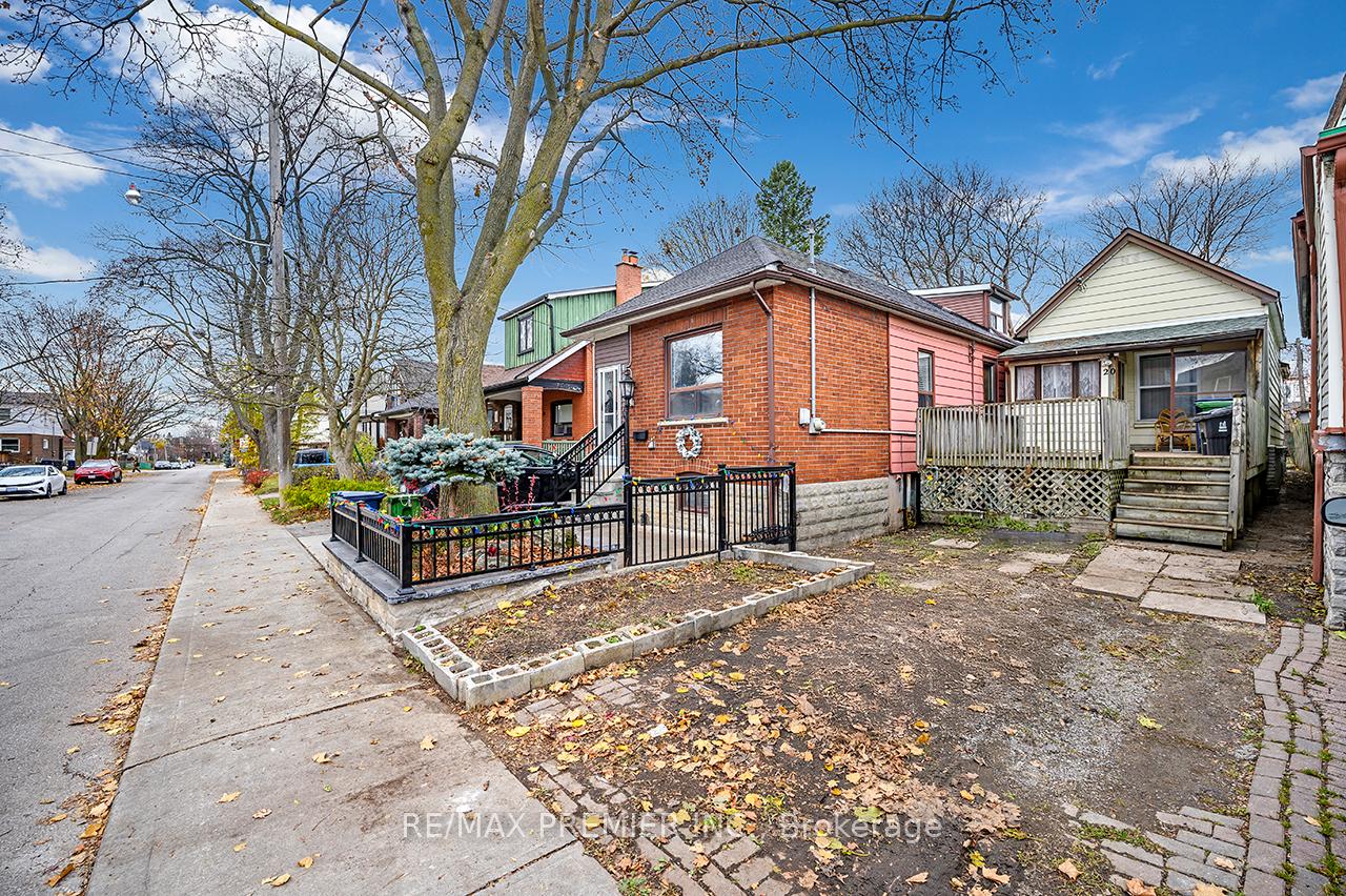 20-howick-avenue-toronto-ontario-w12190647