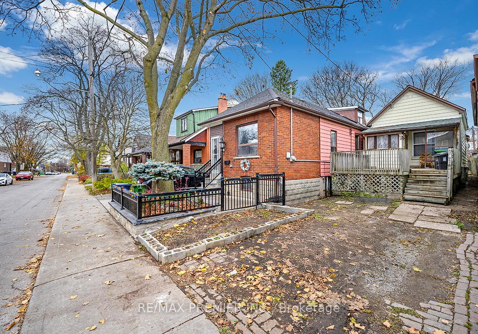 20-howick-avenue-toronto-ontario-w12190647