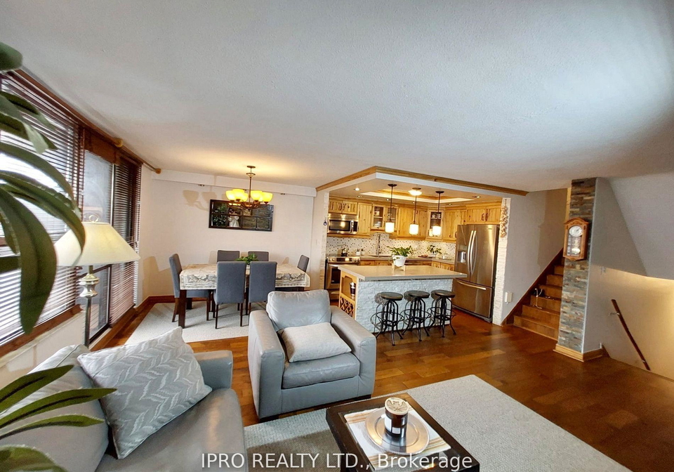 11-wincott-drive-etobicoke-ontario-w12191148