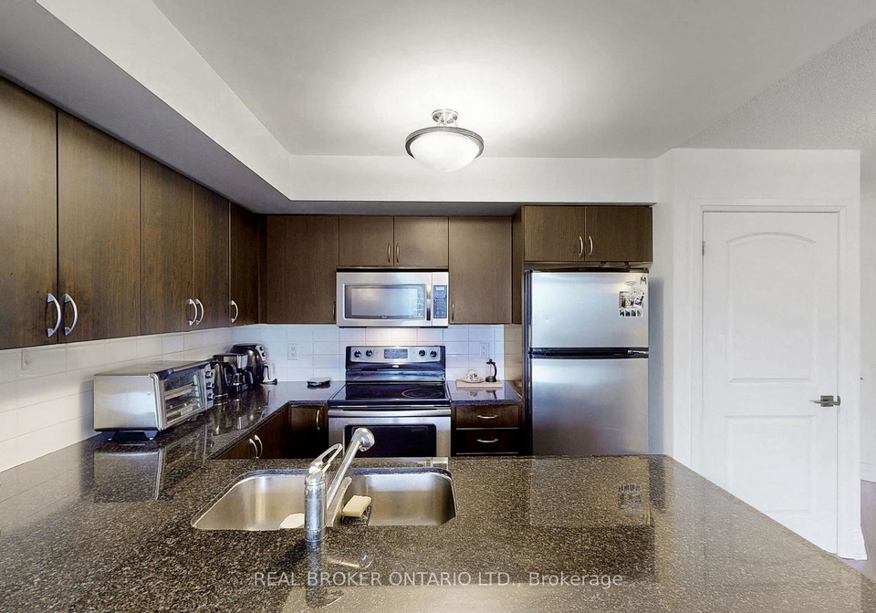1060-sheppard-avenue-w-york-ontario-w12191396