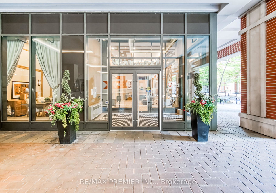 lawrence-avenue-north-york-ontario-w12191624