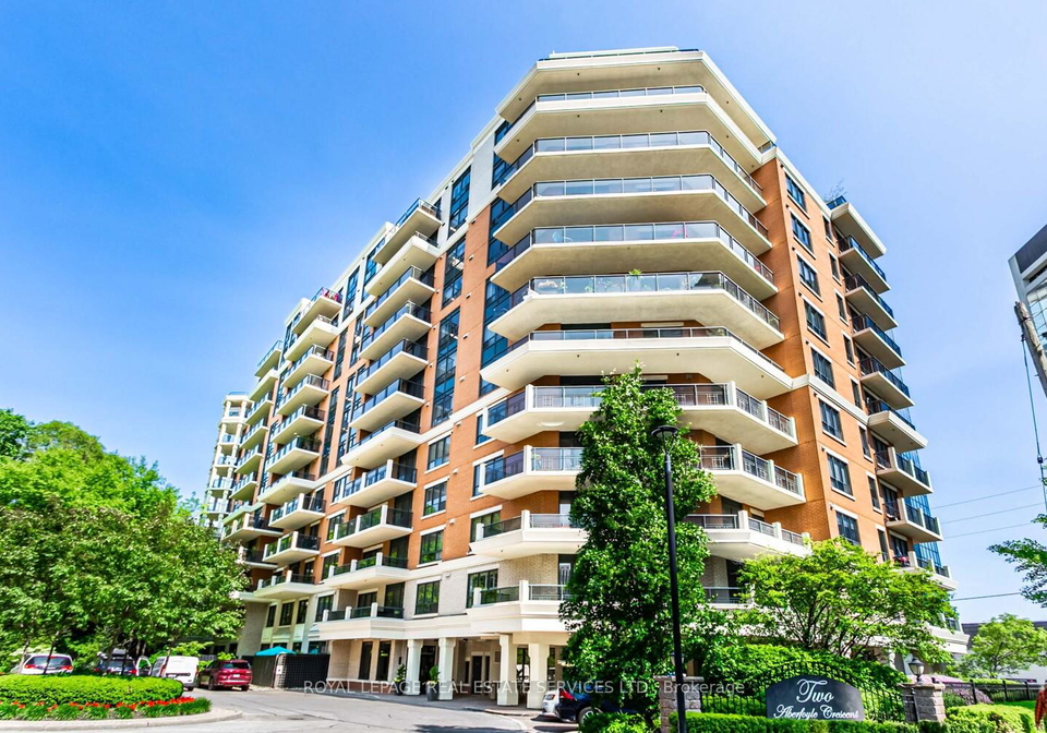2-aberfoyle-crescent-etobicoke-ontario-w12191676