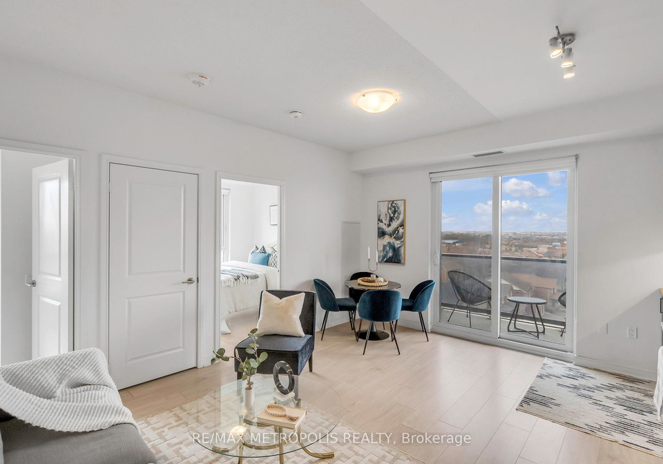 8-nahani-way-mississauga-ontario-w12191936