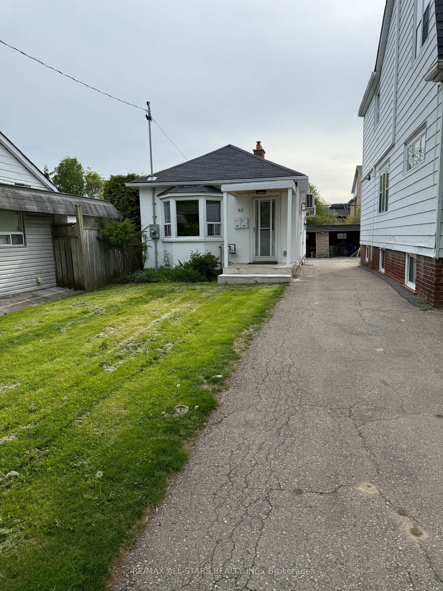 92-thirty-ninth-street-etobicoke-ontario-w12192080