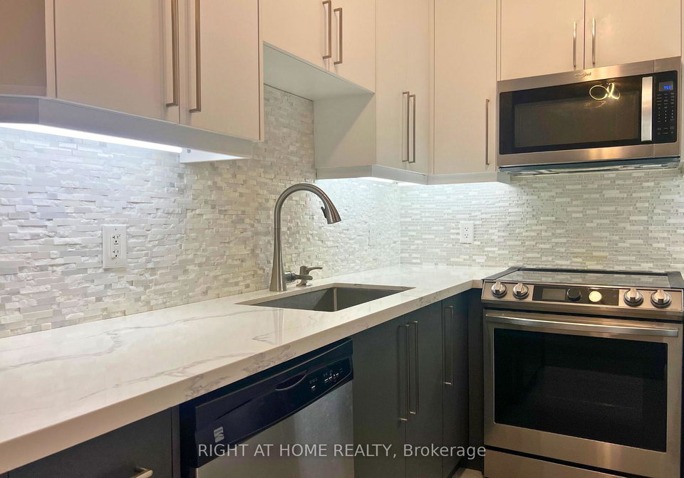 60-absolute-avenue-mississauga-ontario-w12192396