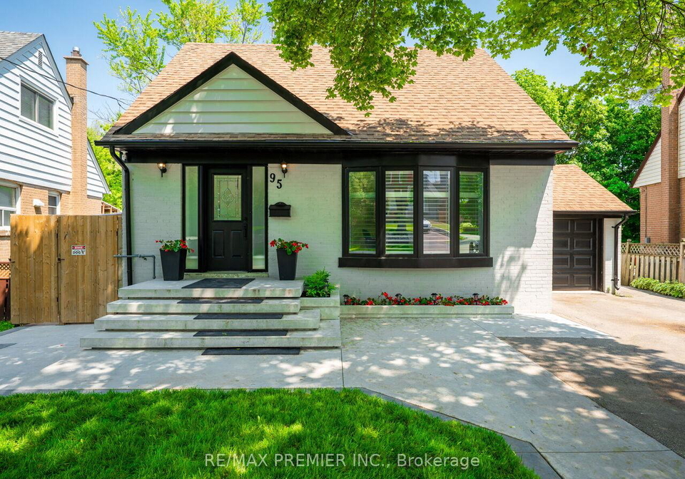 95-clearbrooke-circle-etobicoke-ontario-w12192588