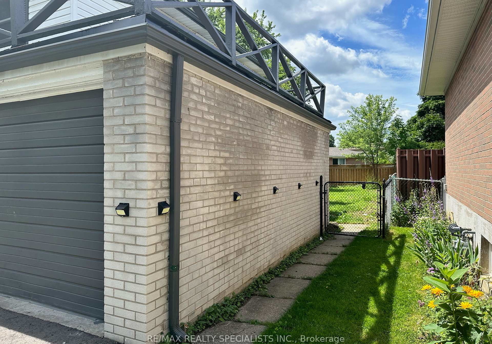 5-norval-crescent-brampton-ontario-w12192704