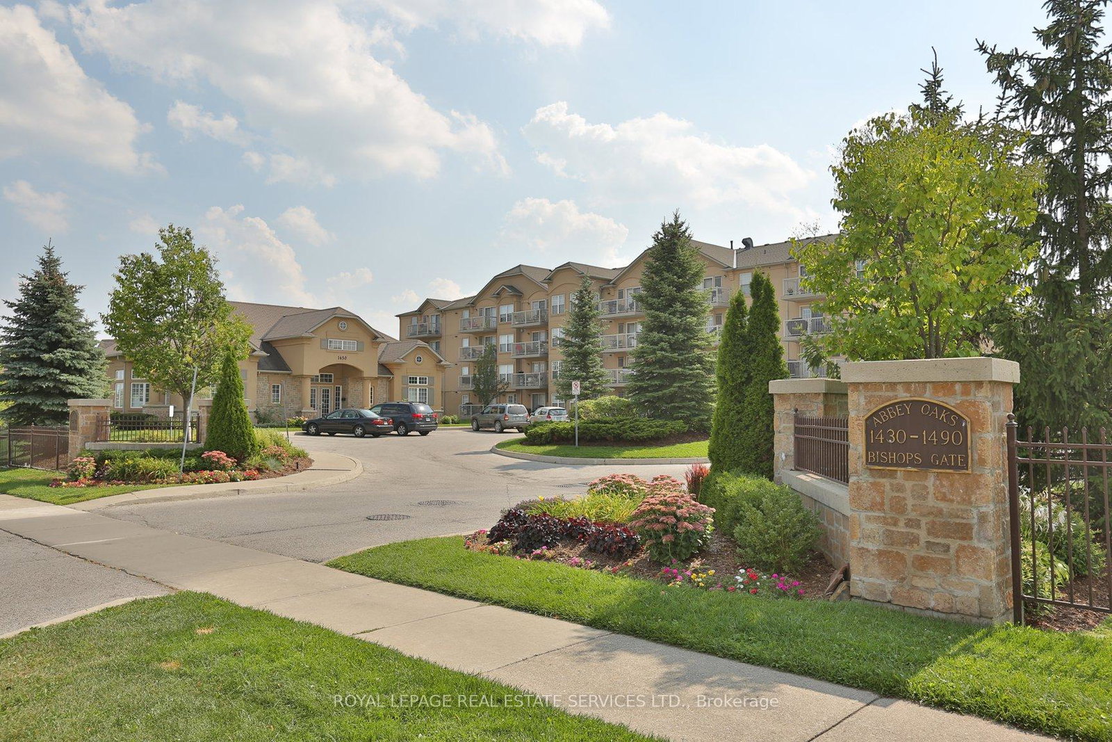 1470-bishops-gate-oakville-ontario-w12192957