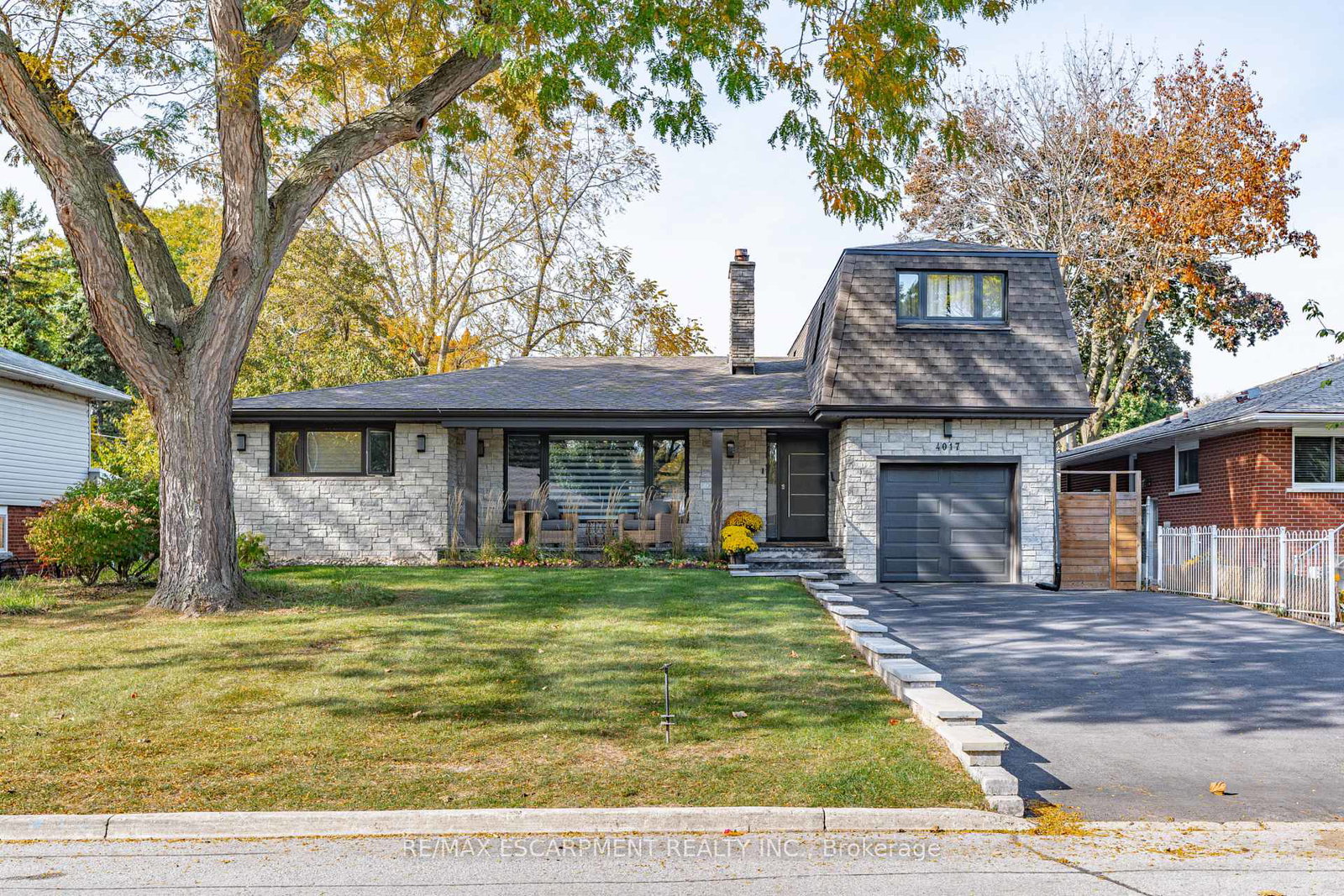 4017-grapehill-avenue-burlington-ontario-w12193040