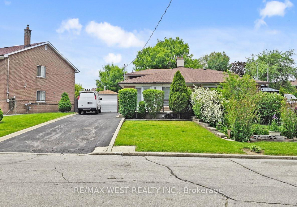 12-franson-crescent-york-ontario-w12193083