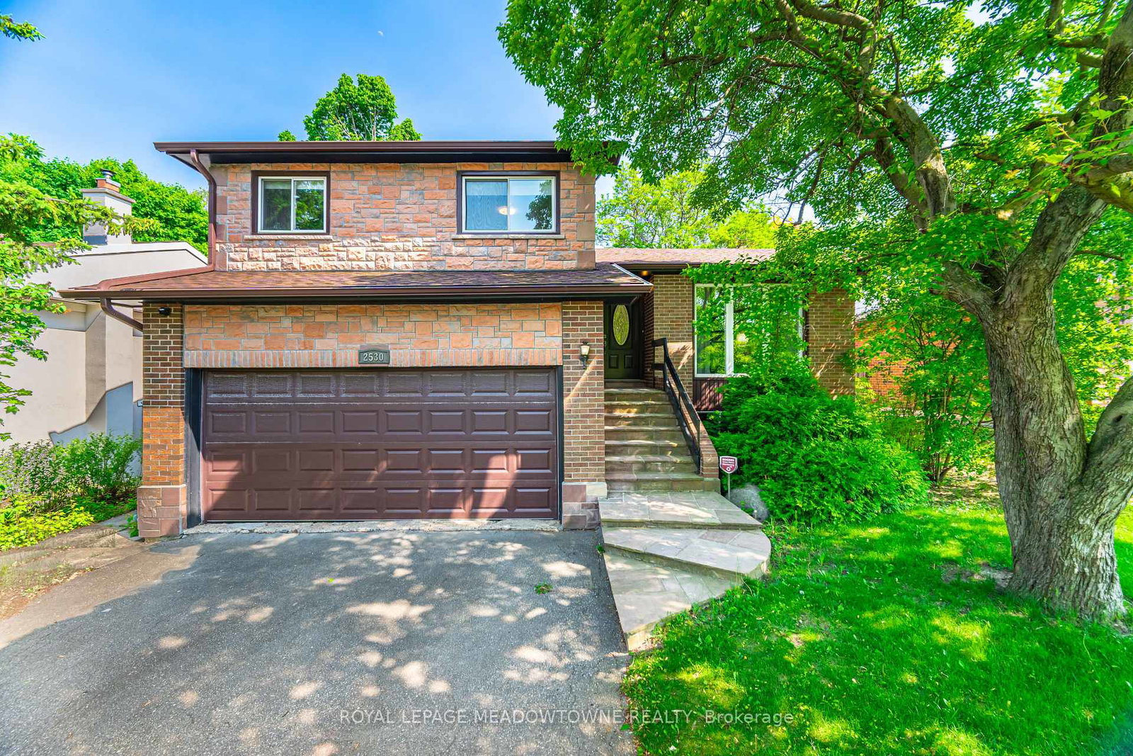 2530-windwood-drive-mississauga-ontario-w12193272