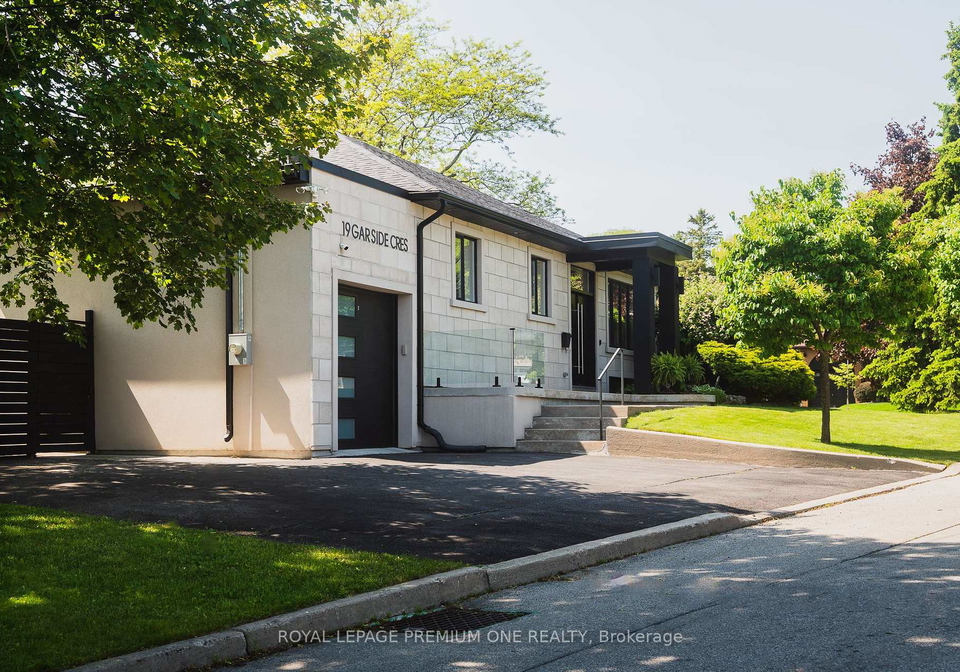 19-garside-crescent-e-north-york-ontario-w12193347