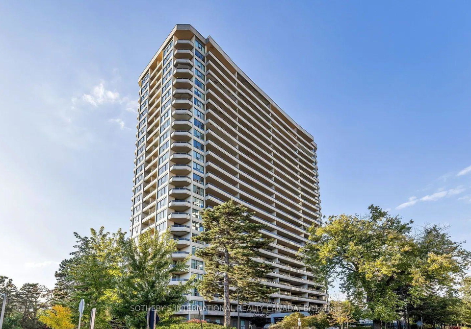 50-quebec-avenue-toronto-ontario-w12193397