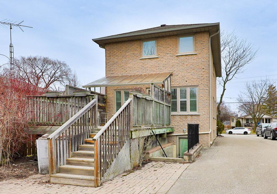 1348-northmount-avenue-mississauga-ontario-w12193503