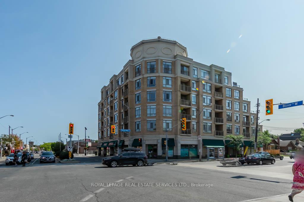 935-royal-york-road-etobicoke-ontario-w12193653