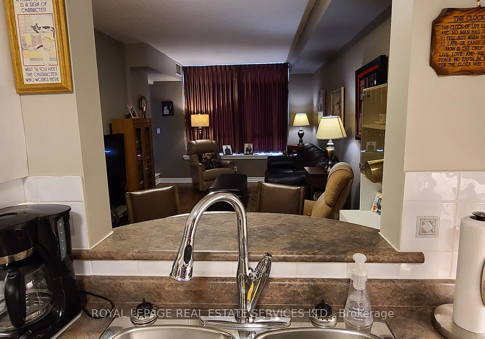 935-royal-york-road-etobicoke-ontario-w12193653