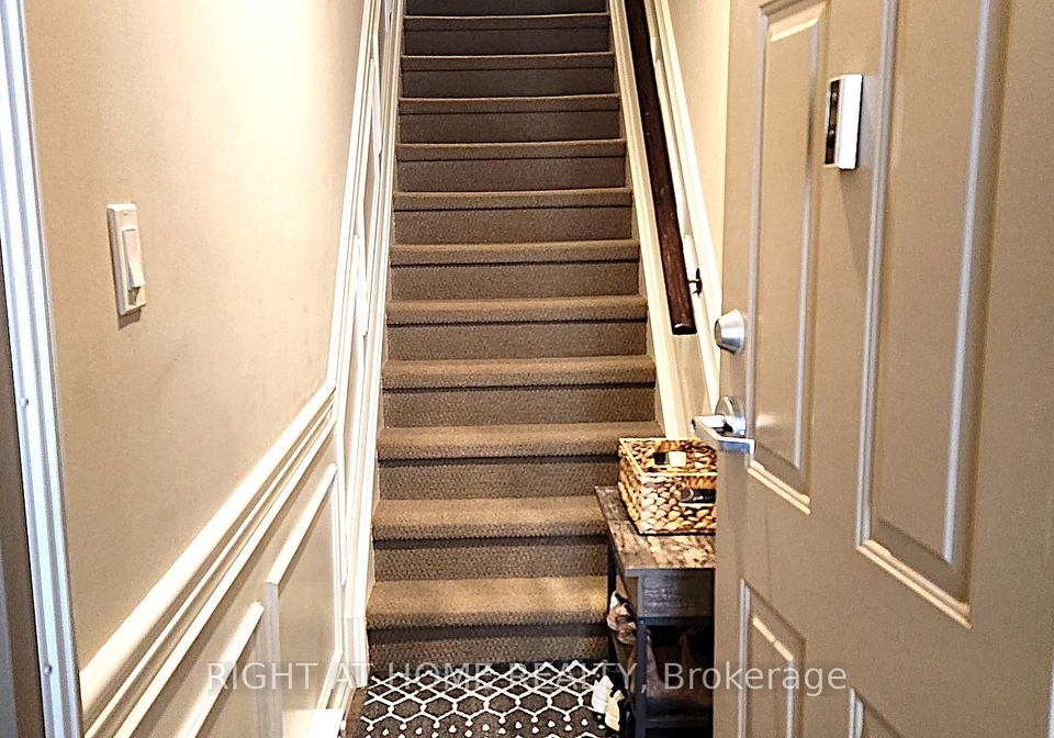 2420-baronwood-drive-oakville-ontario-w12193660