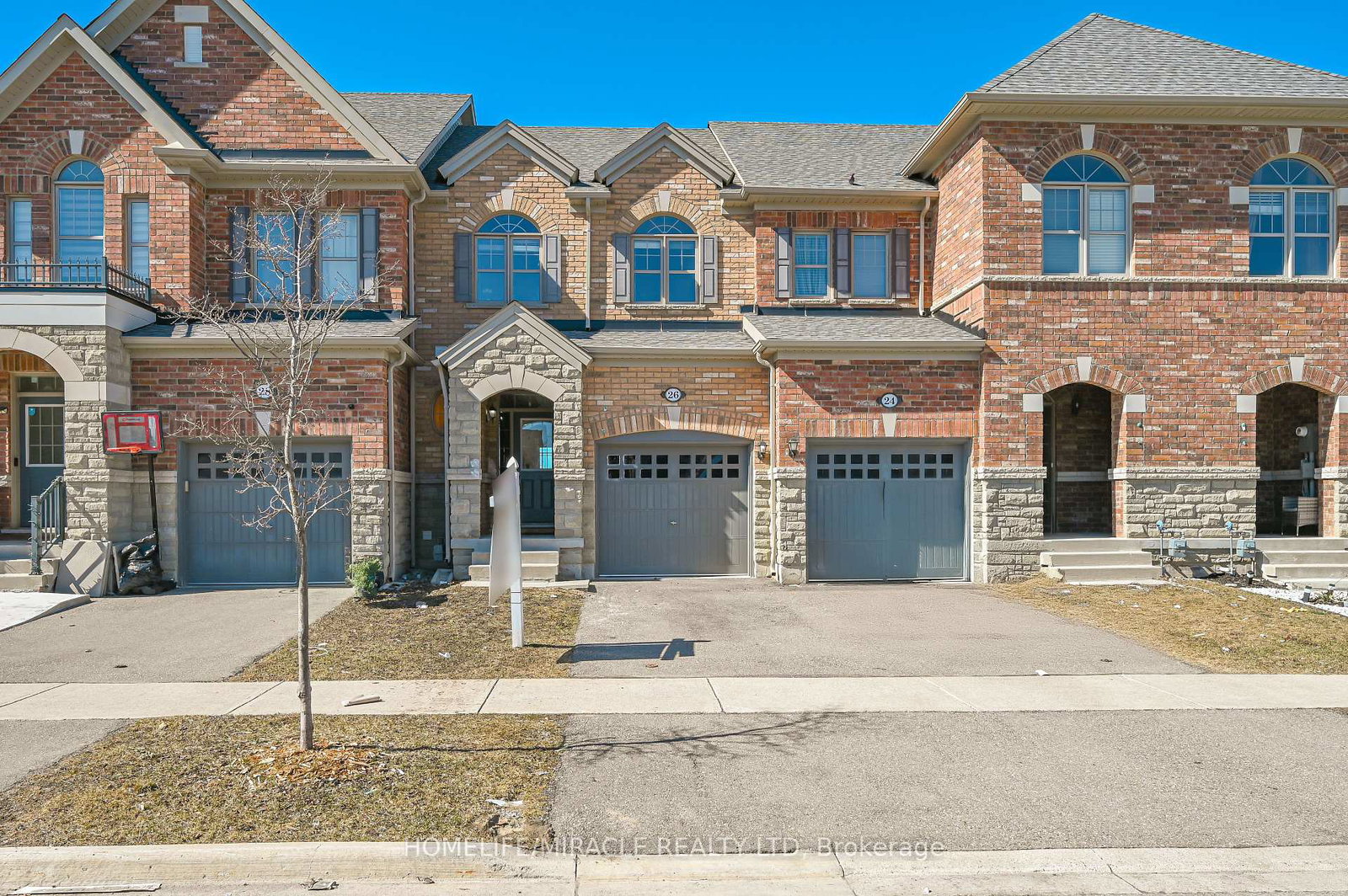 26-hogan-manor-drive-brampton-ontario-w12193895