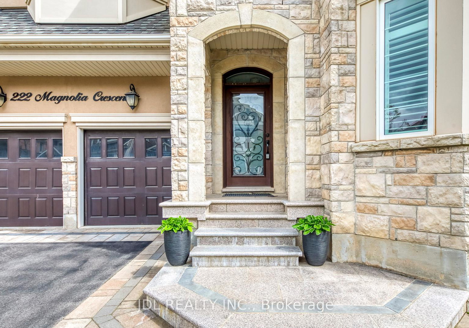 222-magnolia-crescent-oakville-ontario-w12194301