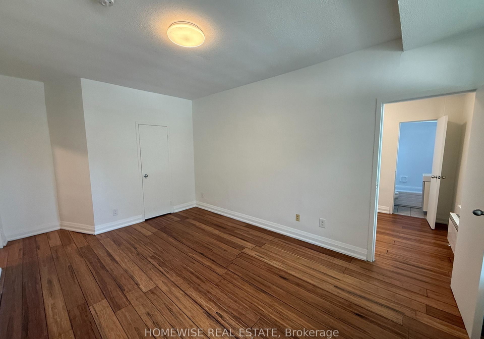 1-triller-avenue-toronto-ontario-w12194433