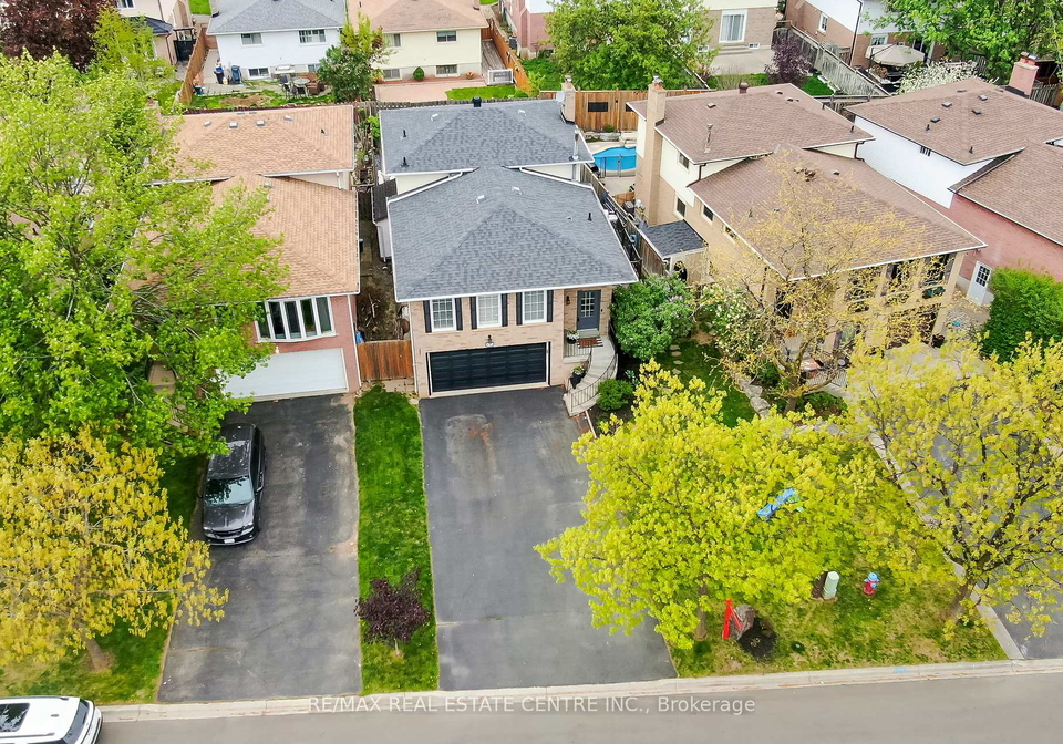 834-merritt-drive-milton-ontario-w12194564