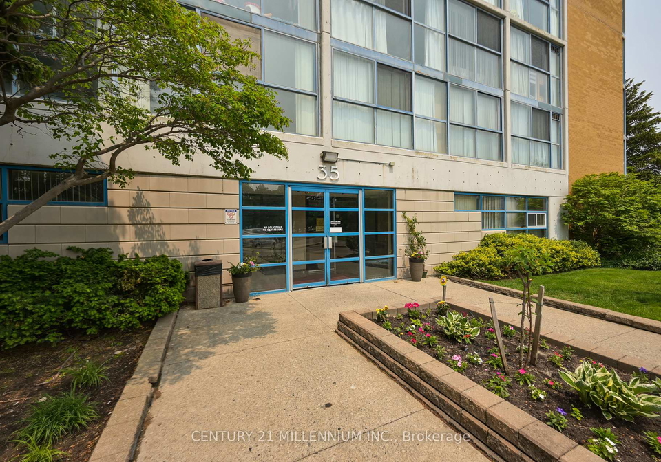35-trailwood-drive-mississauga-ontario-w12194821