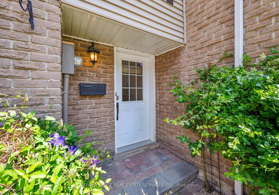 2244-marine-drive-oakville-ontario-w12194997