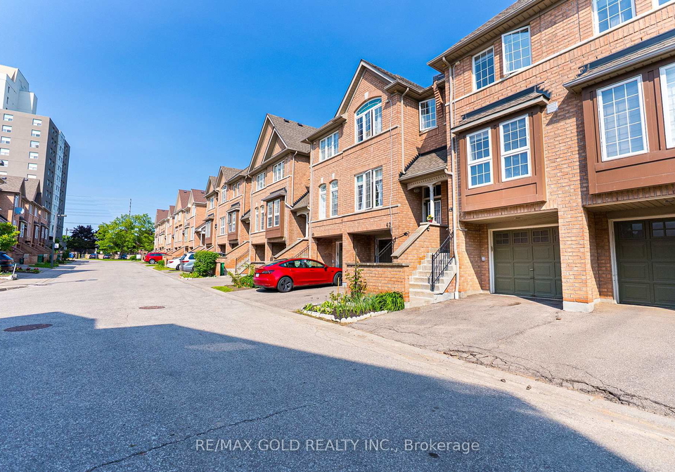 50-strathaven-drive-mississauga-ontario-w12195124