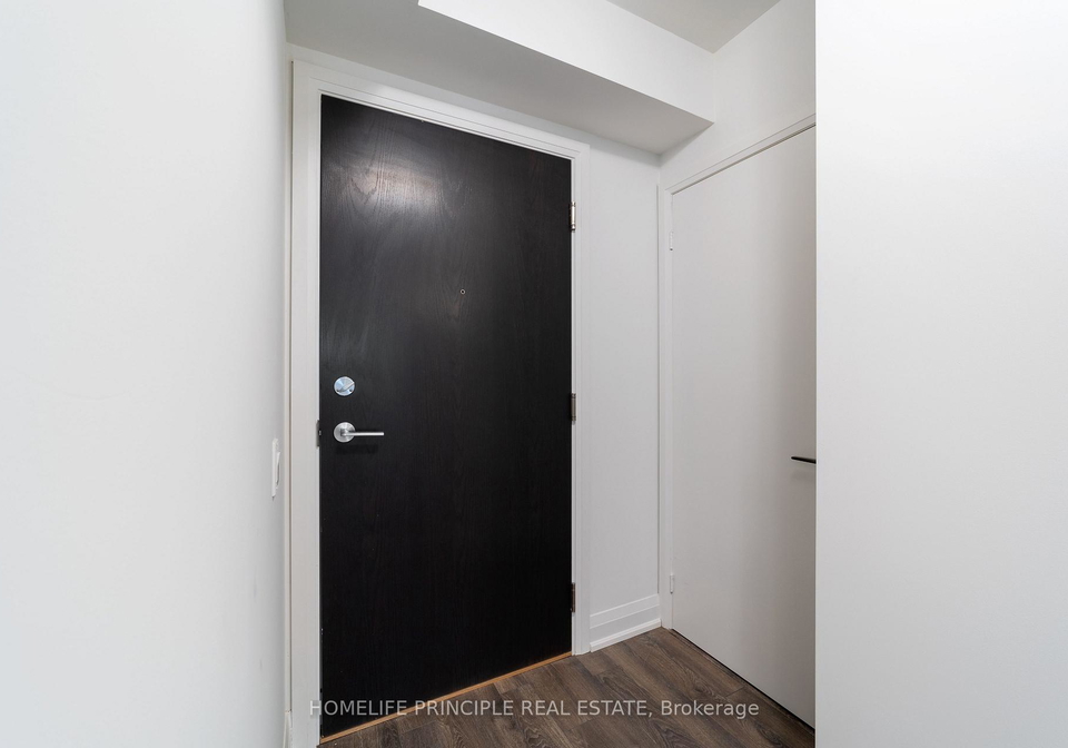 1461-lawrence-avenue-w-north-york-ontario-w12195171