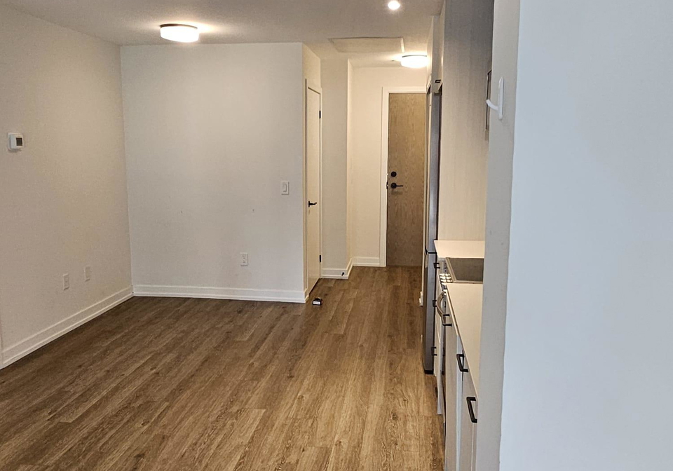 2300-st-clair-avenue-w-toronto-ontario-w12195776