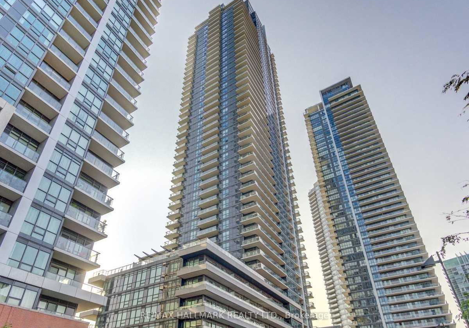 2220-lakeshore-boulevard-w-etobicoke-ontario-w12195846