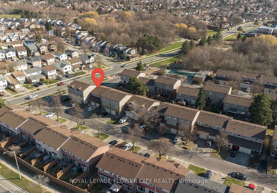 carisbrooke-court-brampton-ontario-w12195912