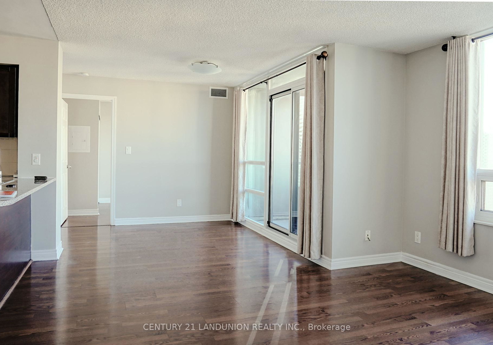208-enfield-place-mississauga-ontario-w12196127