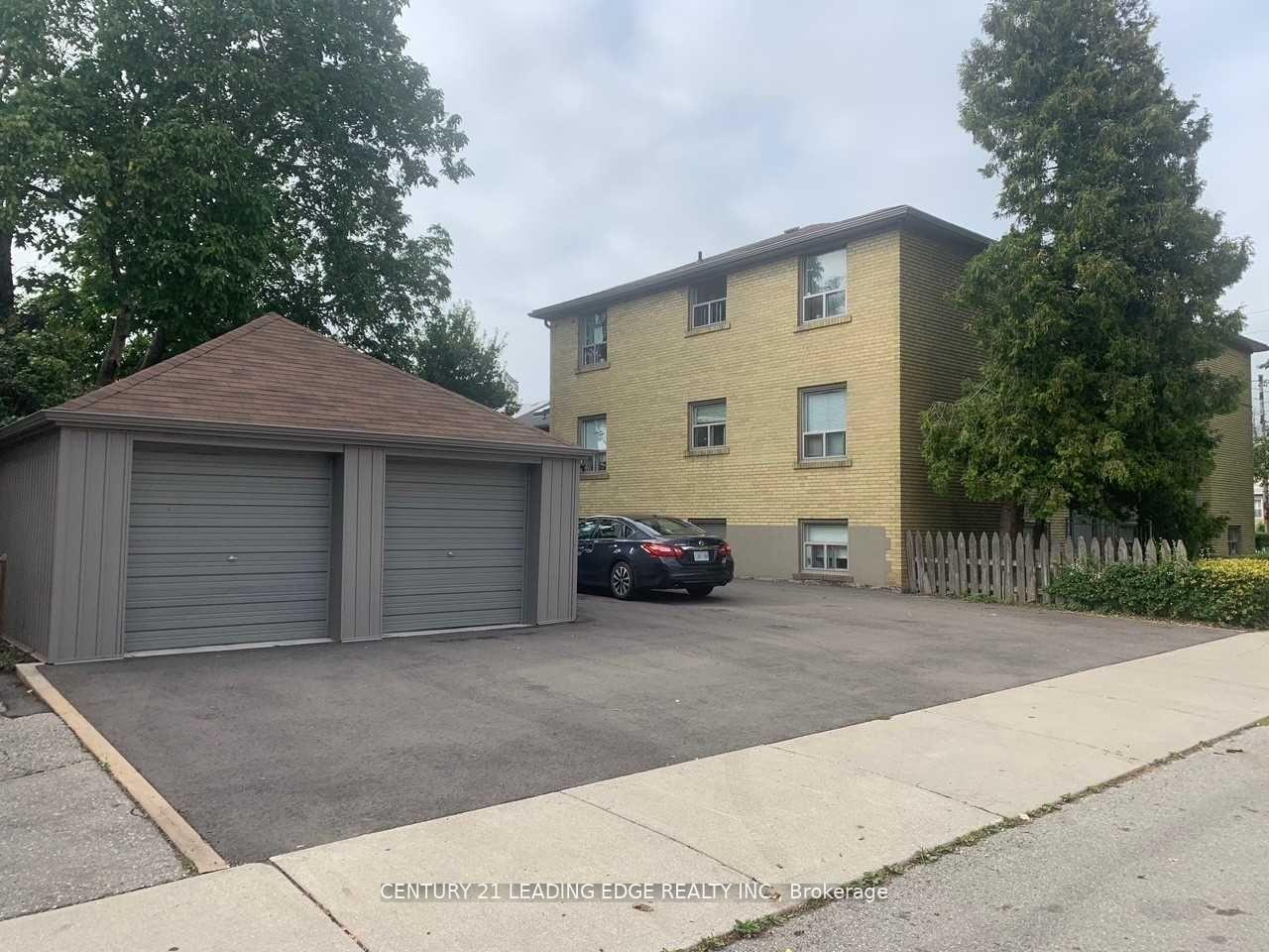 2719-lake-shore-boulevard-w-etobicoke-ontario-w12196507