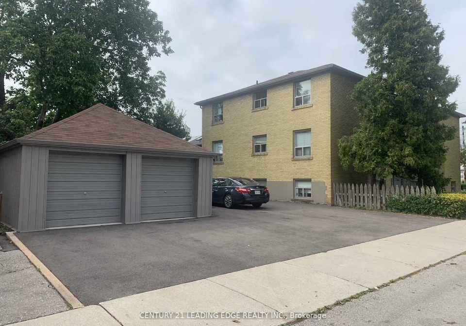 2719-lake-shore-boulevard-w-etobicoke-ontario-w12196507