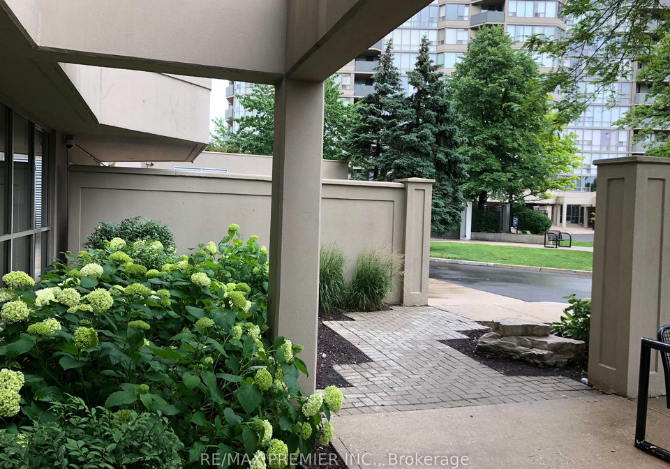 350-rathburn-road-w-mississauga-ontario-w12196589