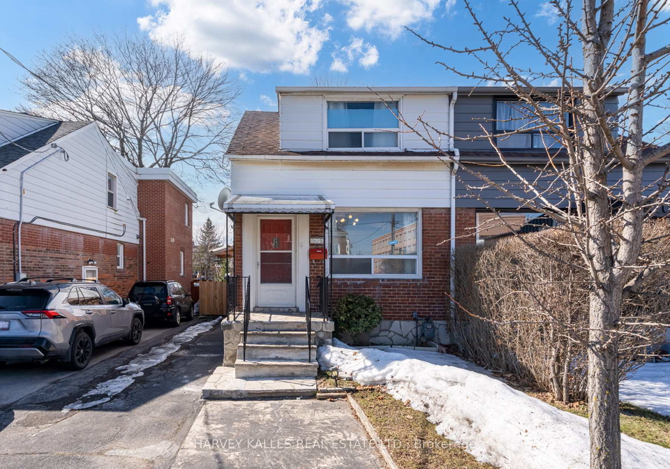 562-royal-york-road-etobicoke-ontario-w12196991