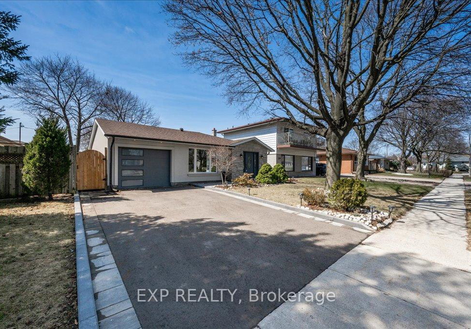 4-buckley-crescent-etobicoke-ontario-w12197417